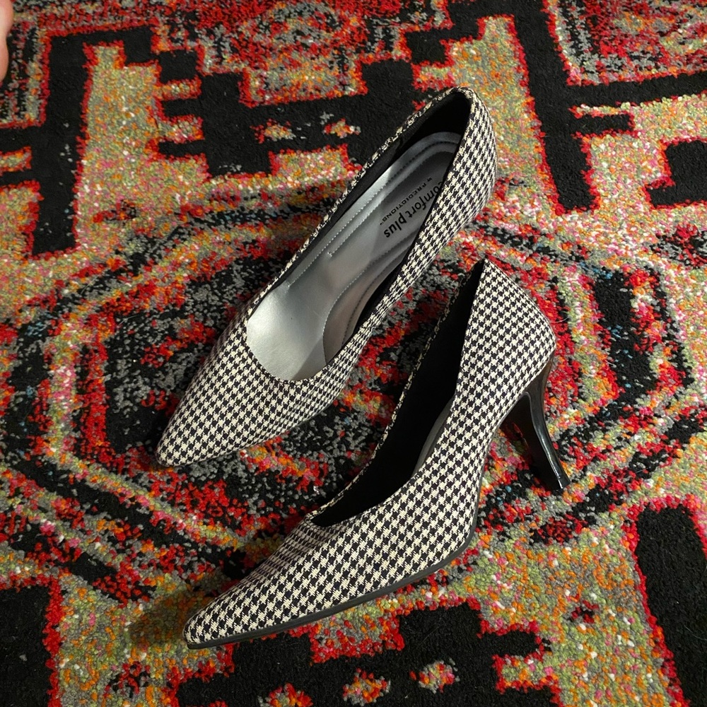 Vintage B&W Low Heels